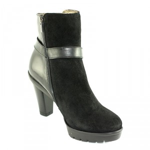 CallagHan Venezia Negro Suede Leather